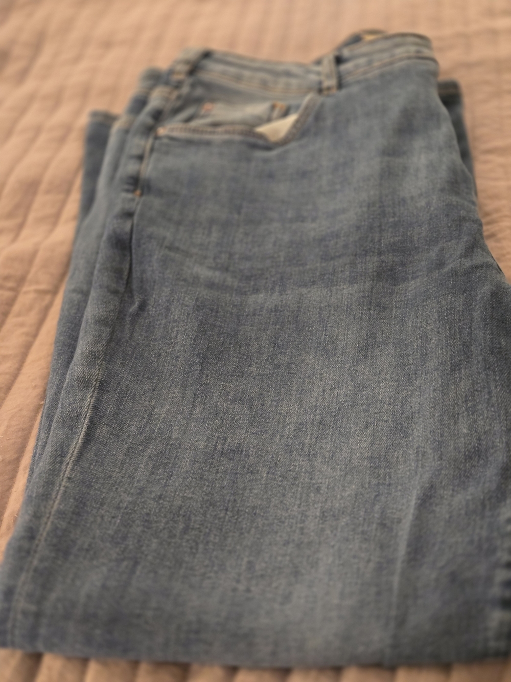 Pilcro Women's Light Blue Straight-Leg Jeans